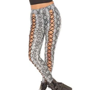 NWOT In Your Wildest Dreams Lace Up Leggings